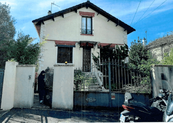 MAISON D’HABITATION DE 148,79 M²  • Les Pavillons-sous-Bois — photo 1