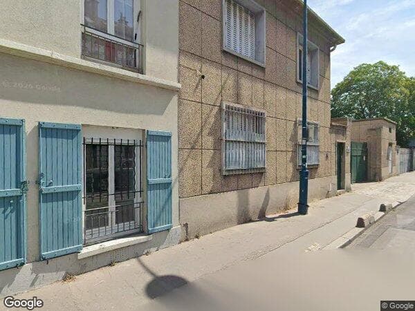UN ENSEMBLE IMMOBILIER • Pantin — photo 1